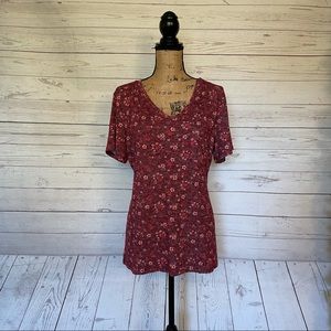 Maurices 24/7 knit v-neck T/tunic style top